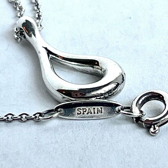 Retired Tiffany & Co Elsa Peretti Open Teardrop Pendant Necklace - Silver - Picture 16 of 16